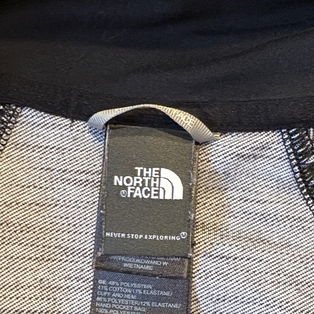 The North Face Women's Dark Heather Light Fall Jacket - Picture 2 of 3